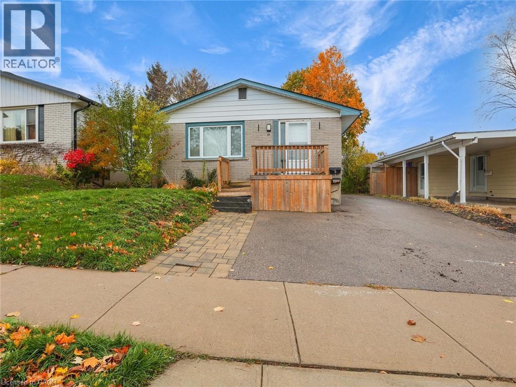 55 Silver Aspen Crescent, Kitchener, Ontario  N2N 1H5 - Photo 3 - 40806996