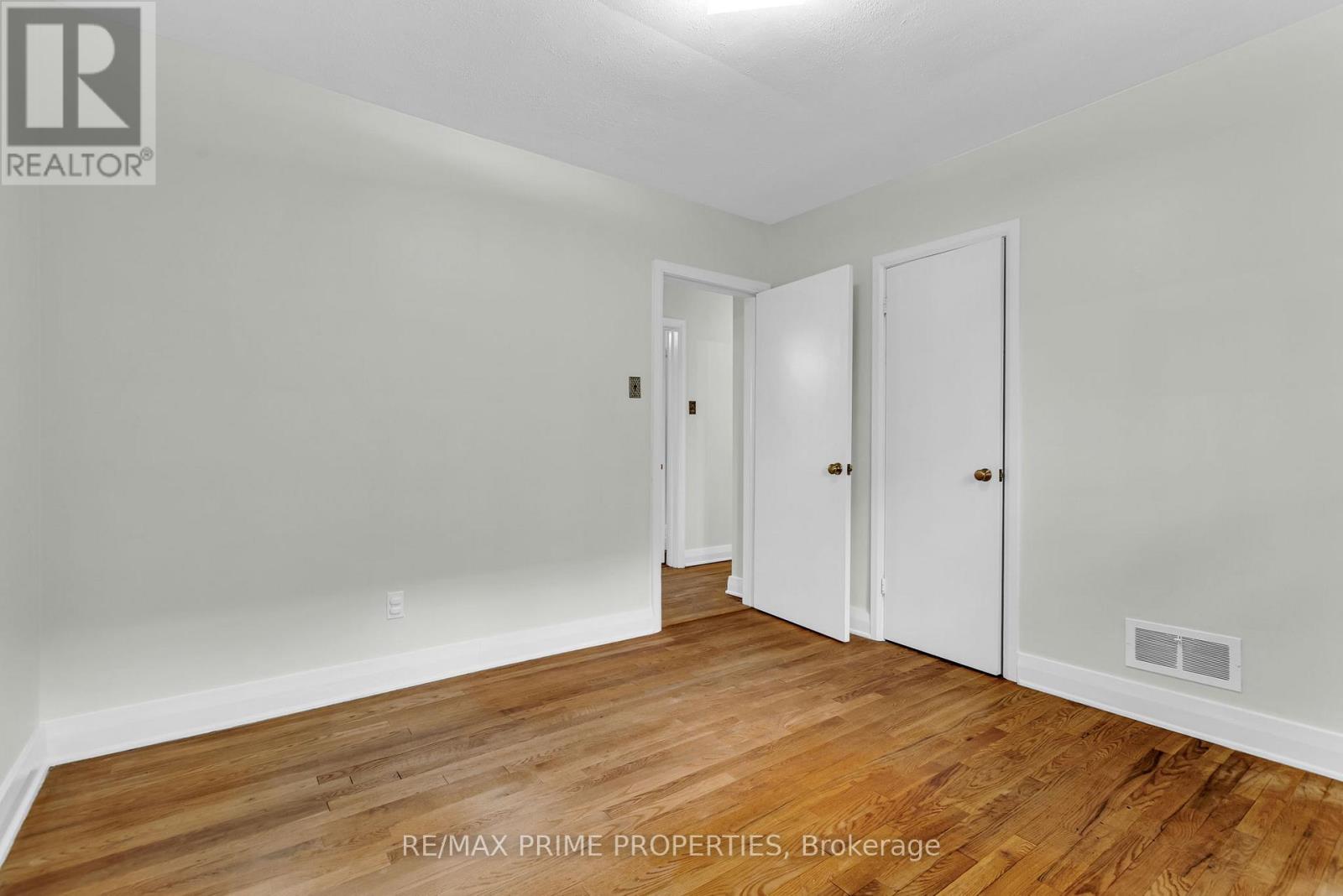 332 Acton Street, Ottawa, Ontario  K1G 0L3 - Photo 12 - X12812564