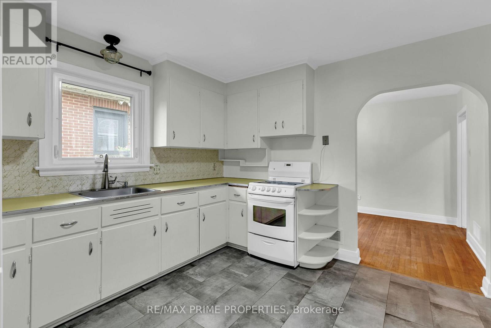 332 Acton Street, Ottawa, Ontario  K1G 0L3 - Photo 18 - X12812564