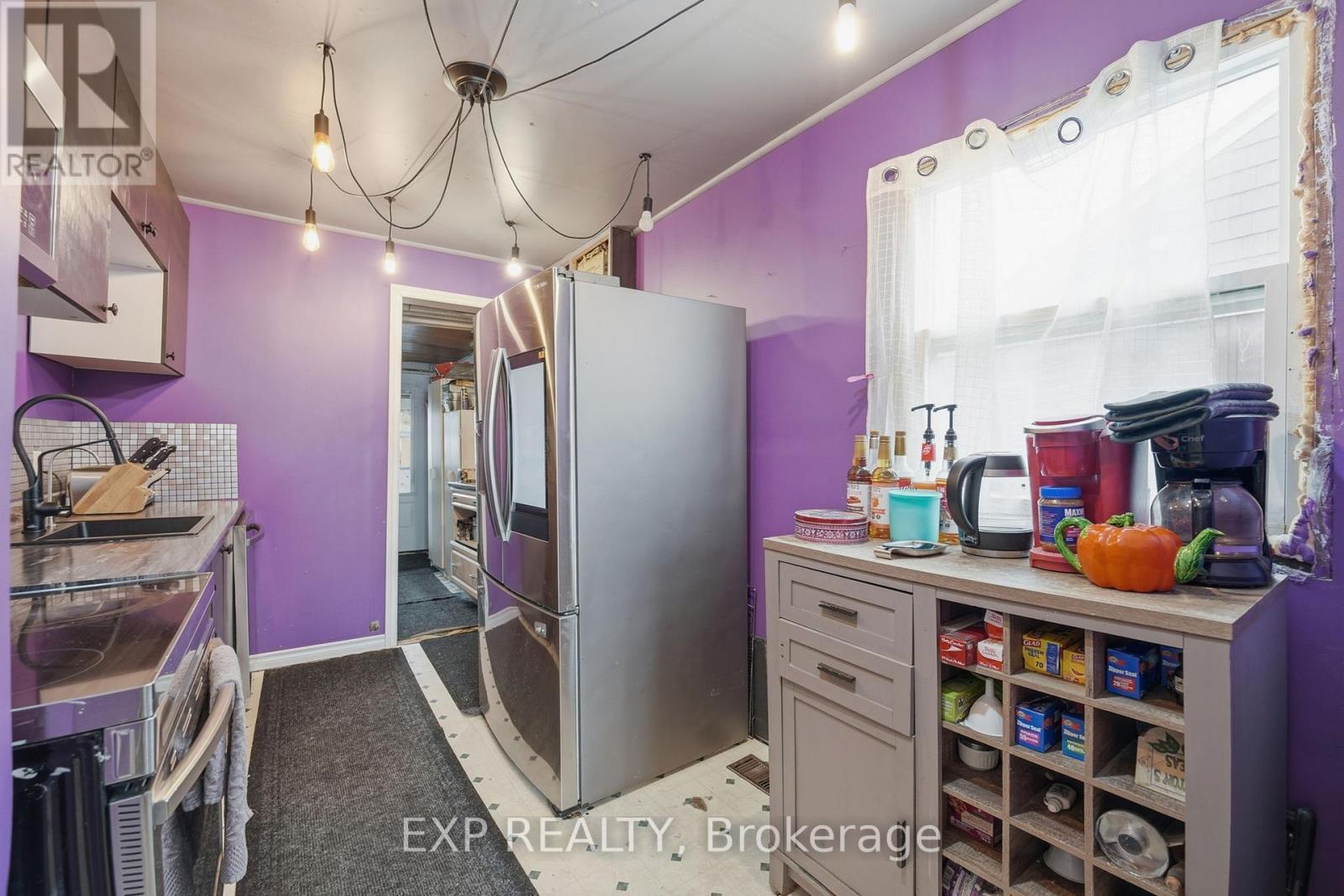 5 Cardiff Street, St. Catharines, Ontario  L2R 2X4 - Photo 11 - X12812558