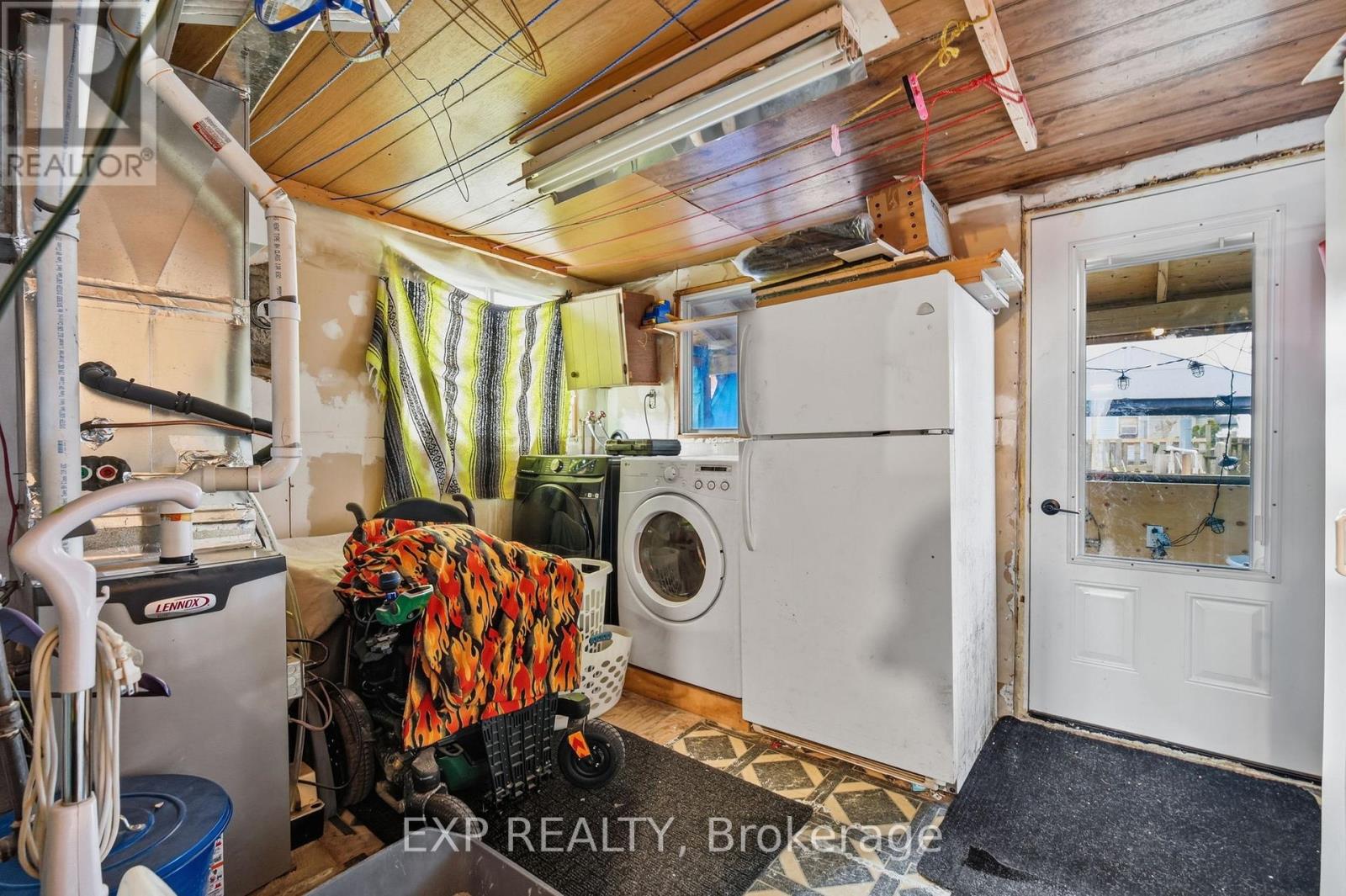 5 Cardiff Street, St. Catharines, Ontario  L2R 2X4 - Photo 14 - X12812558