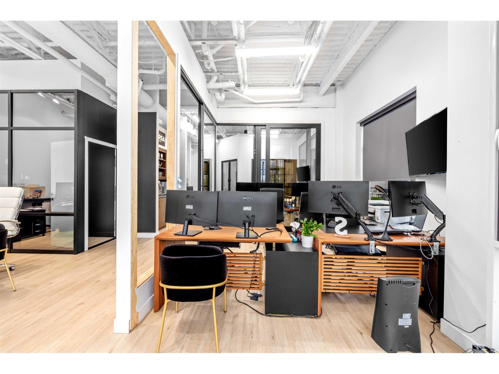 105 15292 Croydon Drive, Surrey, British Columbia  V3Z 0Z5 - Photo 12 - C8076437