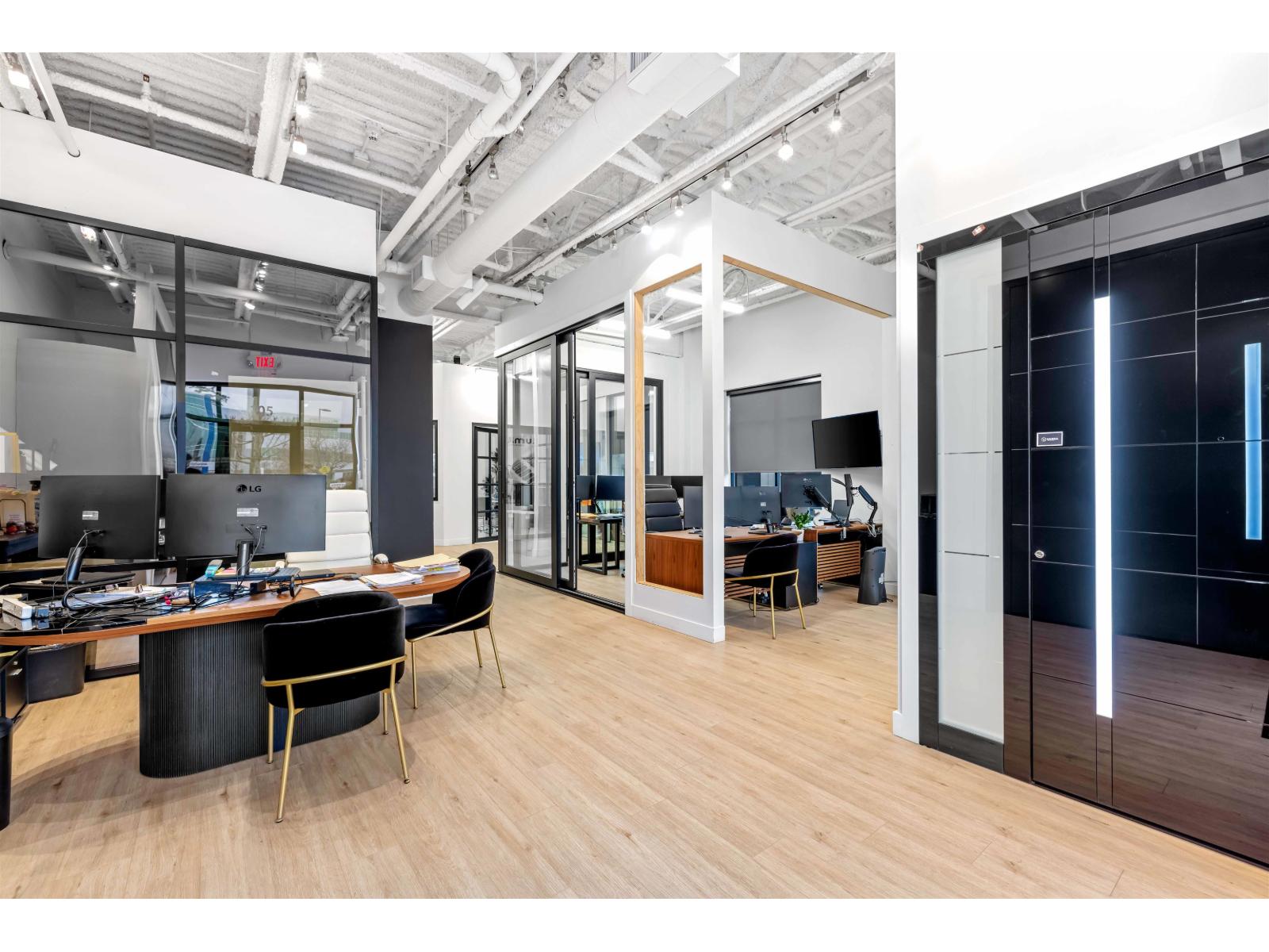 105 15292 Croydon Drive, Surrey, British Columbia  V3Z 0Z5 - Photo 5 - C8076437