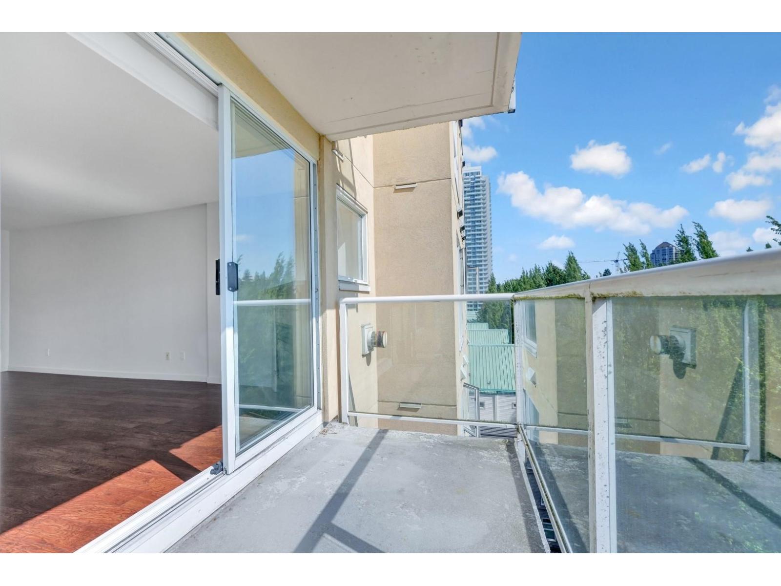 803 9830 Whalley Boulevard, Surrey, British Columbia  V3T 5S7 - Photo 24 - R3092411