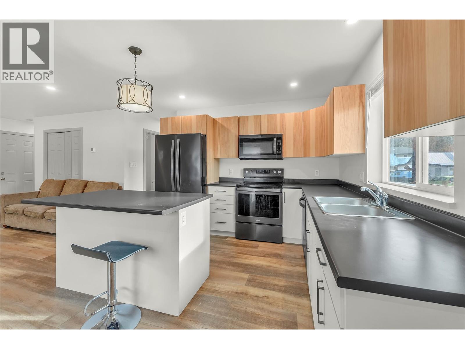 272 Burton Avenue, Princeton, British Columbia  V0X 1W0 - Photo 14 - 10376155