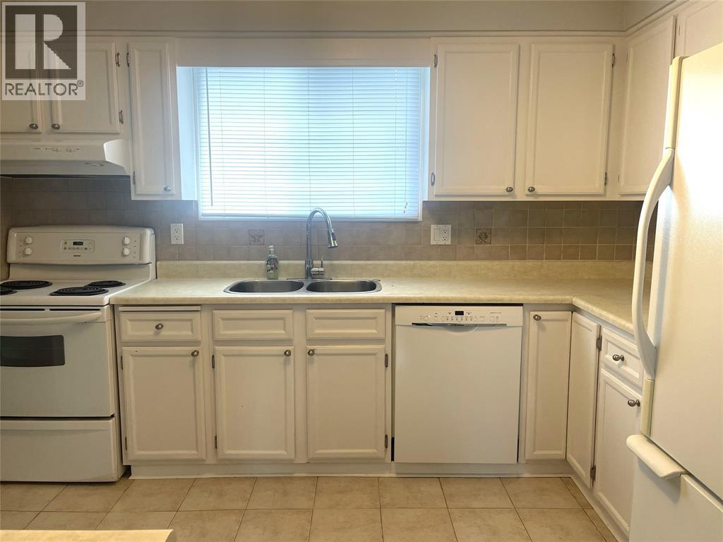 1239 Norfolk Avenue Unit# Main, Sarnia, Ontario  N7S 5E2 - Photo 4 - 26003790