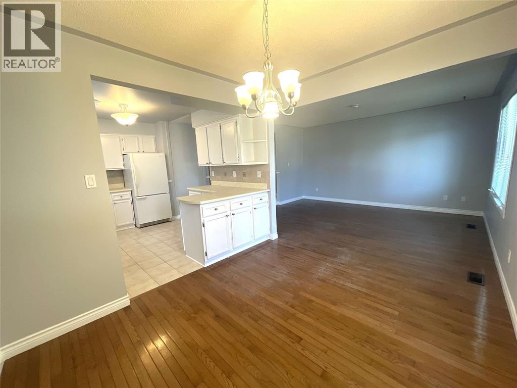 1239 Norfolk Avenue Unit# Main, Sarnia, Ontario  N7S 5E2 - Photo 5 - 26003790