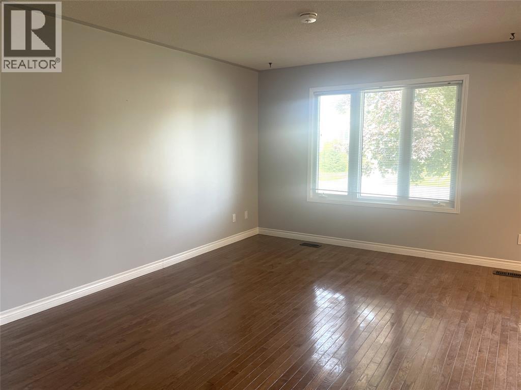 1239 Norfolk Avenue Unit# Main, Sarnia, Ontario  N7S 5E2 - Photo 7 - 26003790