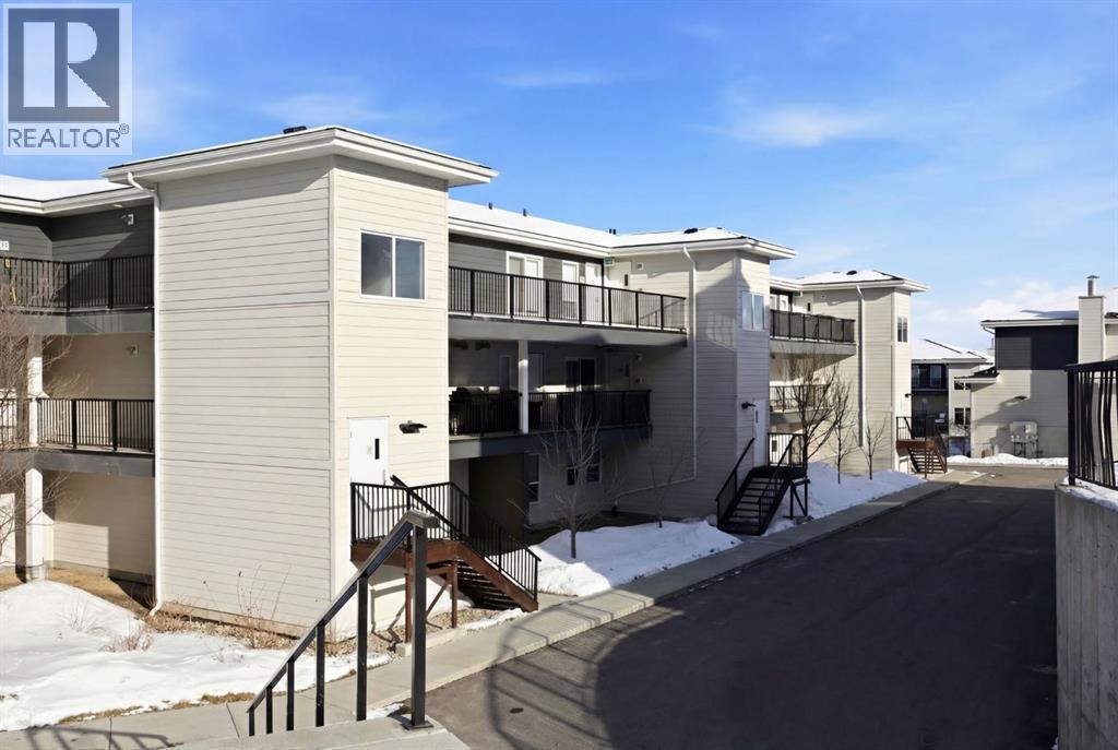 724, 201 Abasand Drive, Fort Mcmurray, Alberta  T9J 1L2 - Photo 1 - A2284995