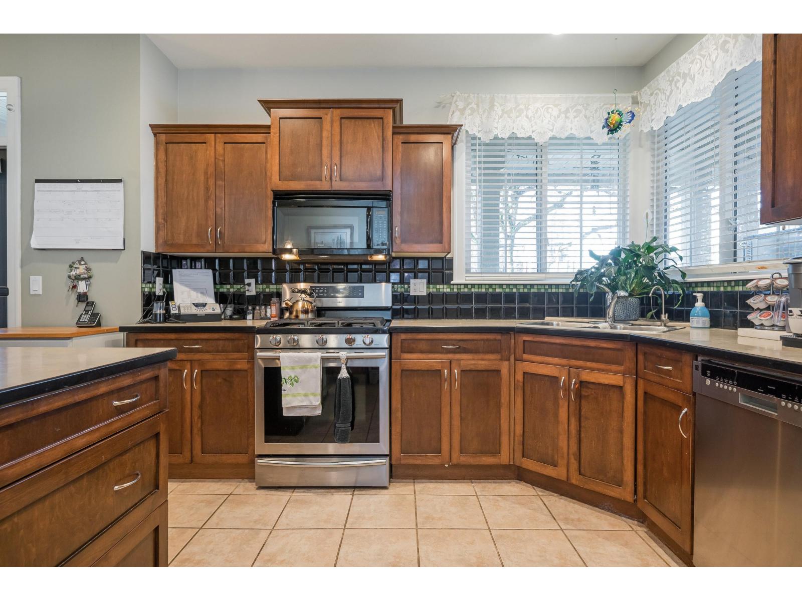 5877 Garrison Boulevard, Garrison Crossing, Chilliwack, British Columbia  V2R 5X8 - Photo 13 - R3091804