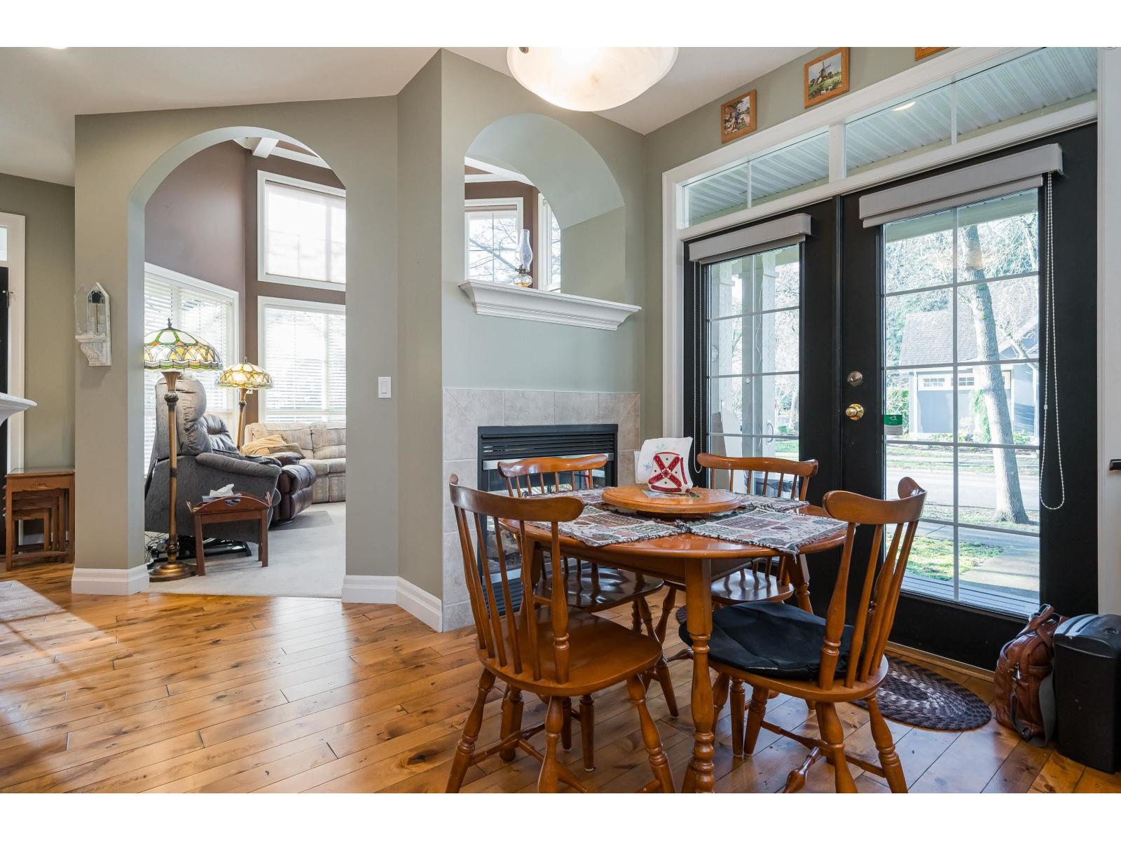 5877 Garrison Boulevard, Garrison Crossing, Chilliwack, British Columbia  V2R 5X8 - Photo 16 - R3091804