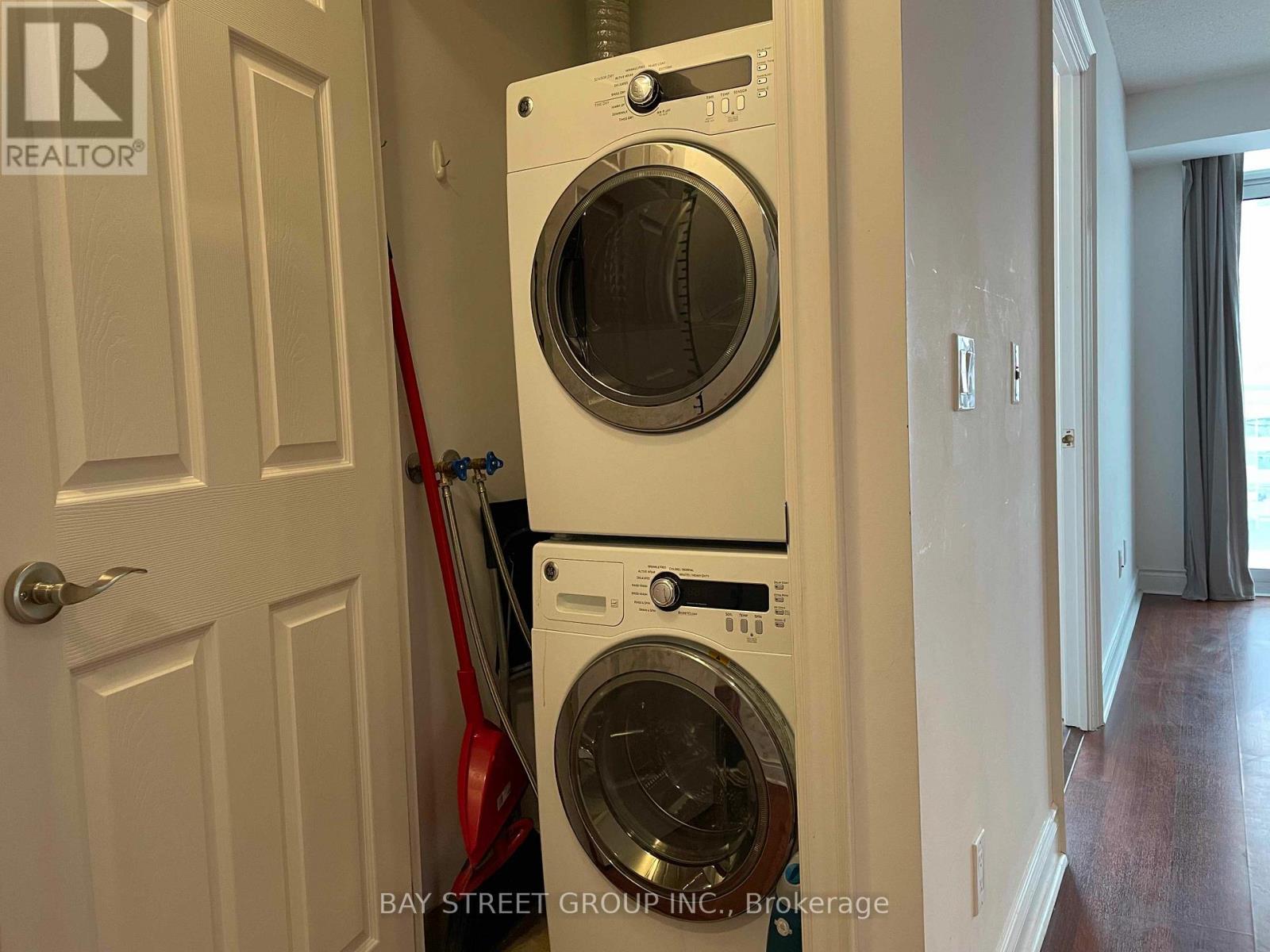 1214 - 15 Greenview Avenue, Toronto (Newtonbrook West), Ontario  M2M 4M7 - Photo 12 - C12812526