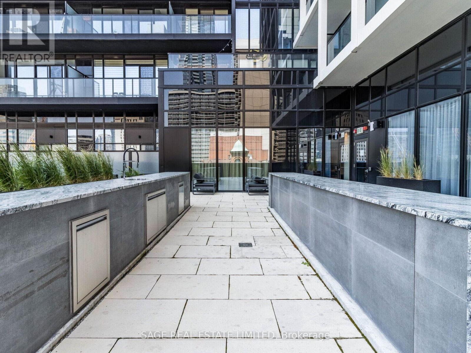 2319 - 20 Edward Street, Toronto (Bay Street Corridor), Ontario  M5G 0C5 - Photo 25 - C12812584