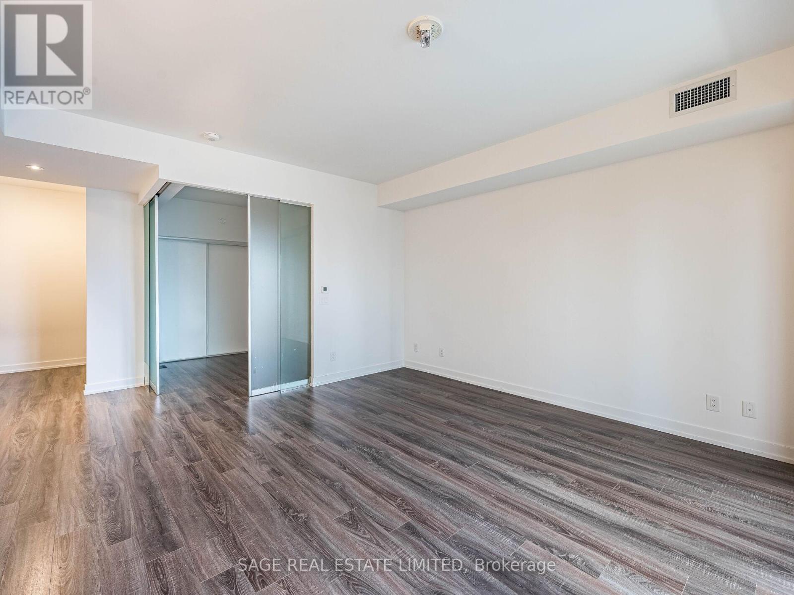 2319 - 20 Edward Street, Toronto (Bay Street Corridor), Ontario  M5G 0C5 - Photo 9 - C12812584