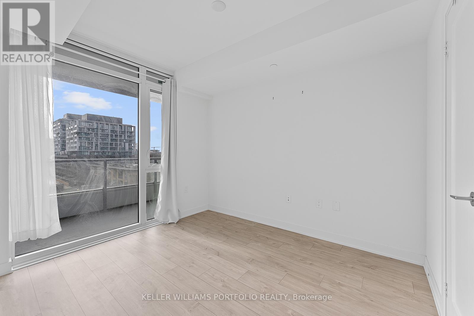 507 - 27 Bathurst Street, Toronto (Waterfront Communities), Ontario  M5V 0R1 - Photo 19 - C12812628