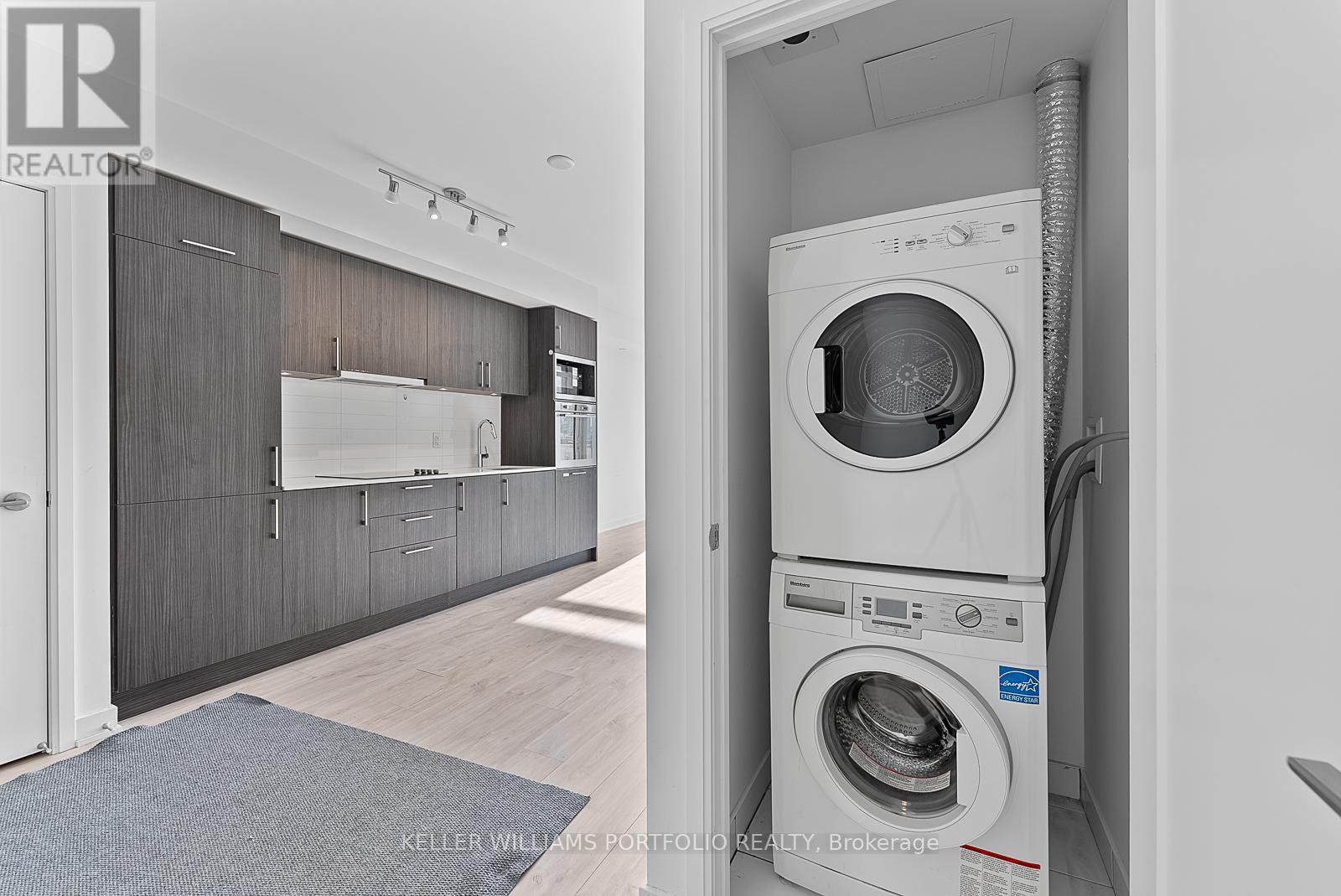 507 - 27 Bathurst Street, Toronto (Waterfront Communities), Ontario  M5V 0R1 - Photo 24 - C12812628