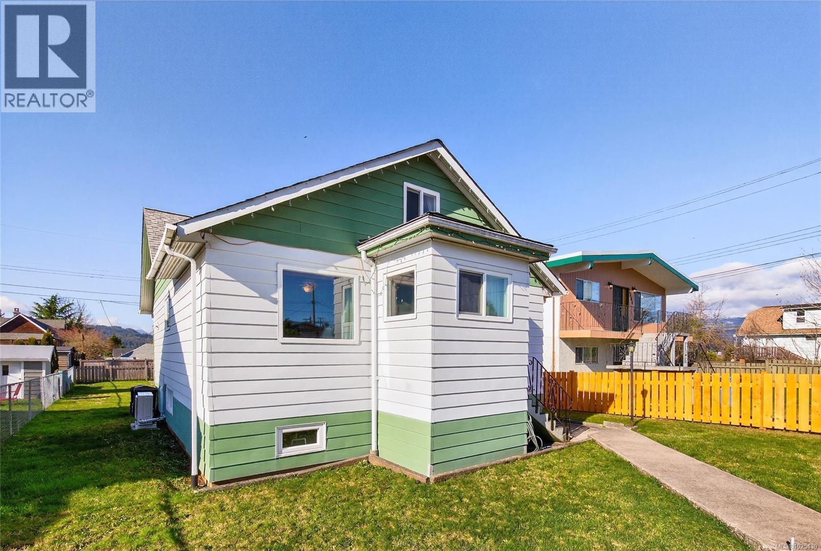 3574 9th Ave, Port Alberni, British Columbia