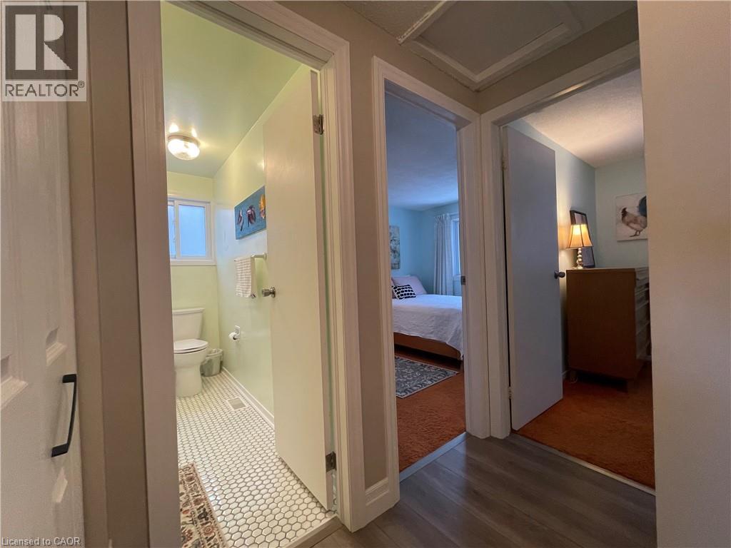 22 Matthew Court, Kitchener, Ontario  N2B 1W6 - Photo 21 - 40805834