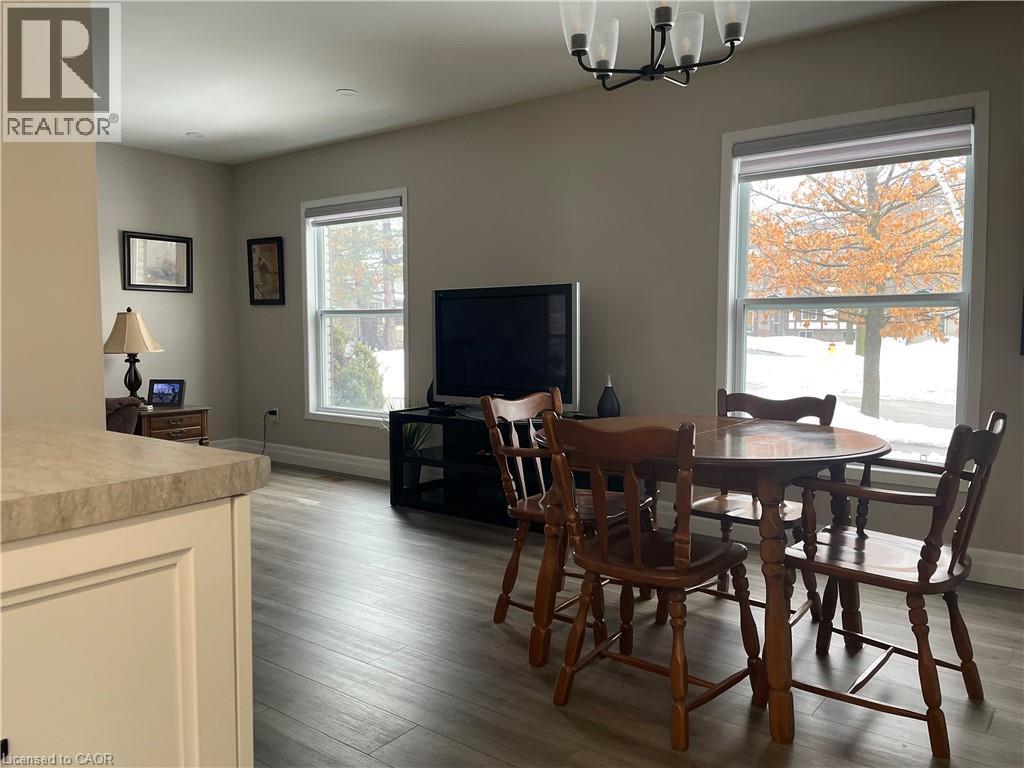 22 Matthew Court, Kitchener, Ontario  N2B 1W6 - Photo 15 - 40805834