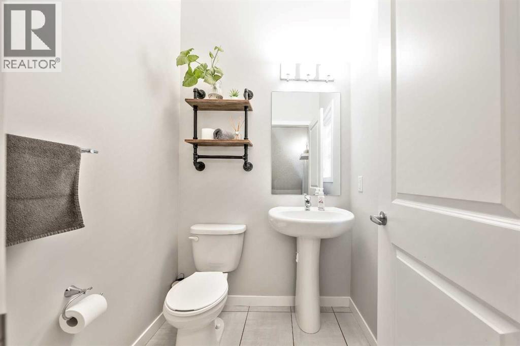 240 Lucas Crescent Nw, Calgary, Alberta  T3P 1M8 - Photo 20 - A2267795