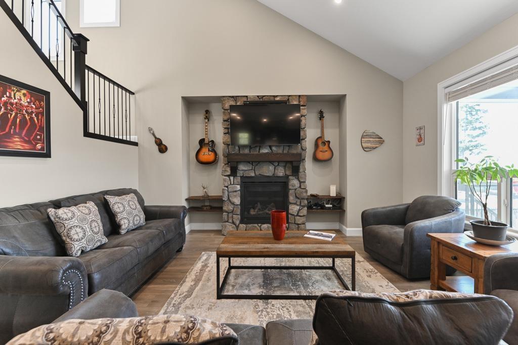 1529 Stromdahl Place, Mt Woodside, Agassiz, British Columbia  V0M 1A1 - Photo 3 - R3092076