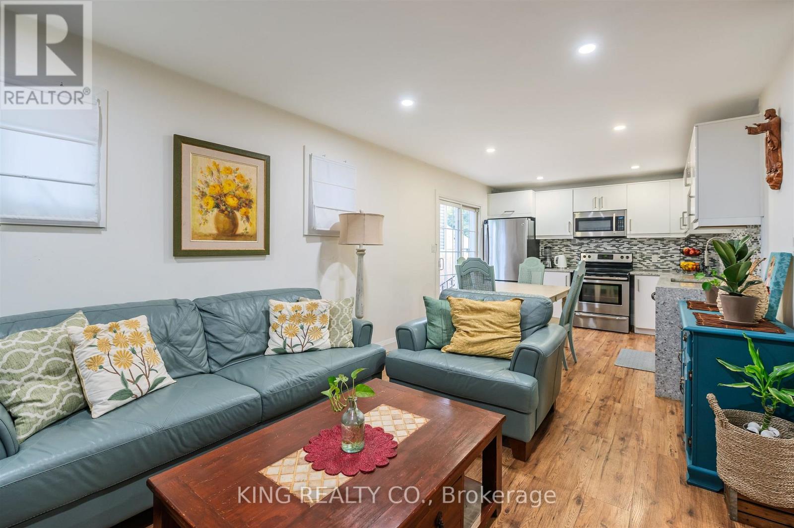 829 Athol Street, Whitby, Ontario  L1N 4A1 - Photo 5 - E12812440