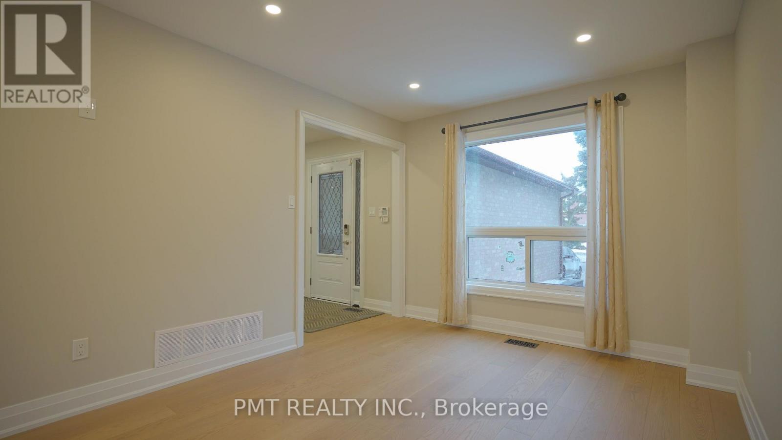 Main - 245 Ravenscroft Road, Ajax (Central West), Ontario  L1T 2A2 - Photo 13 - E12812612