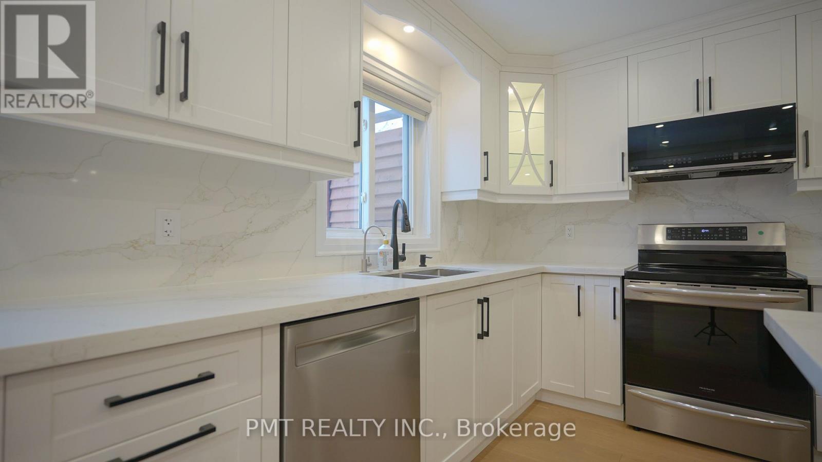 Main - 245 Ravenscroft Road, Ajax (Central West), Ontario  L1T 2A2 - Photo 6 - E12812612