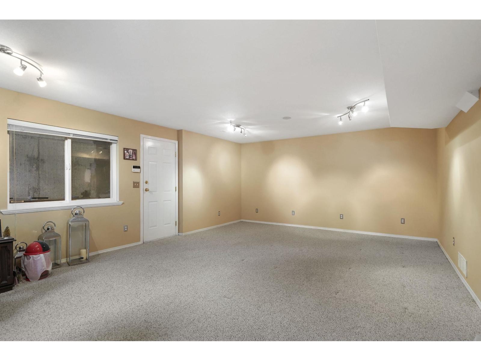 18111 68a Avenue, Surrey, British Columbia  V3S 9C2 - Photo 21 - R3092144