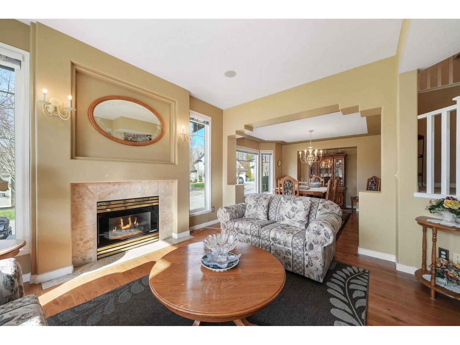 18111 68a Avenue, Surrey, British Columbia  V3S 9C2 - Photo 4 - R3092144