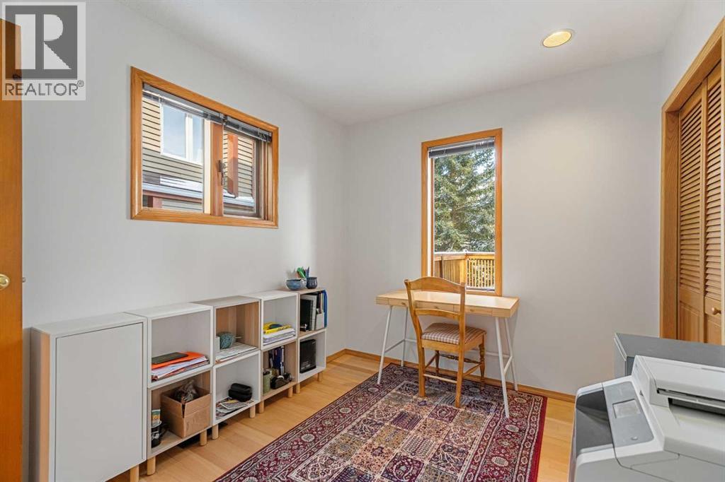 1021 Rundleview Drive, Canmore, Alberta  T1W 2P5 - Photo 15 - A2287316