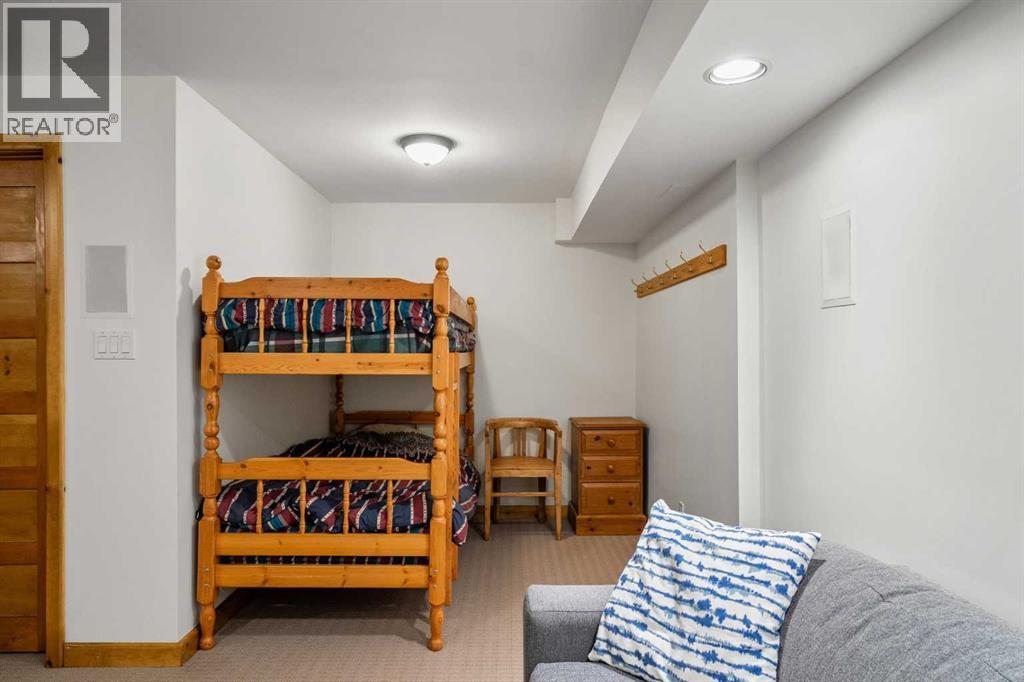 1021 Rundleview Drive, Canmore, Alberta  T1W 2P5 - Photo 33 - A2287316