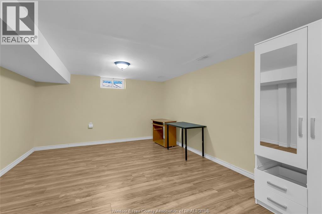 2376 Dandurand Avenue, Windsor, Ontario N9E 3Y5 - Photo 32 - 26003778