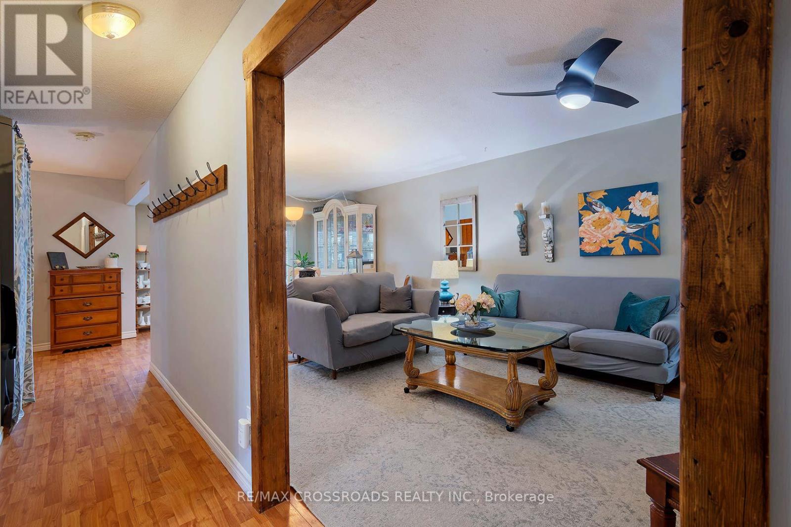 184 Collings Avenue, Bradford West Gwillimbury, Ontario  L3Z 1N1 - Photo 18 - N12812514