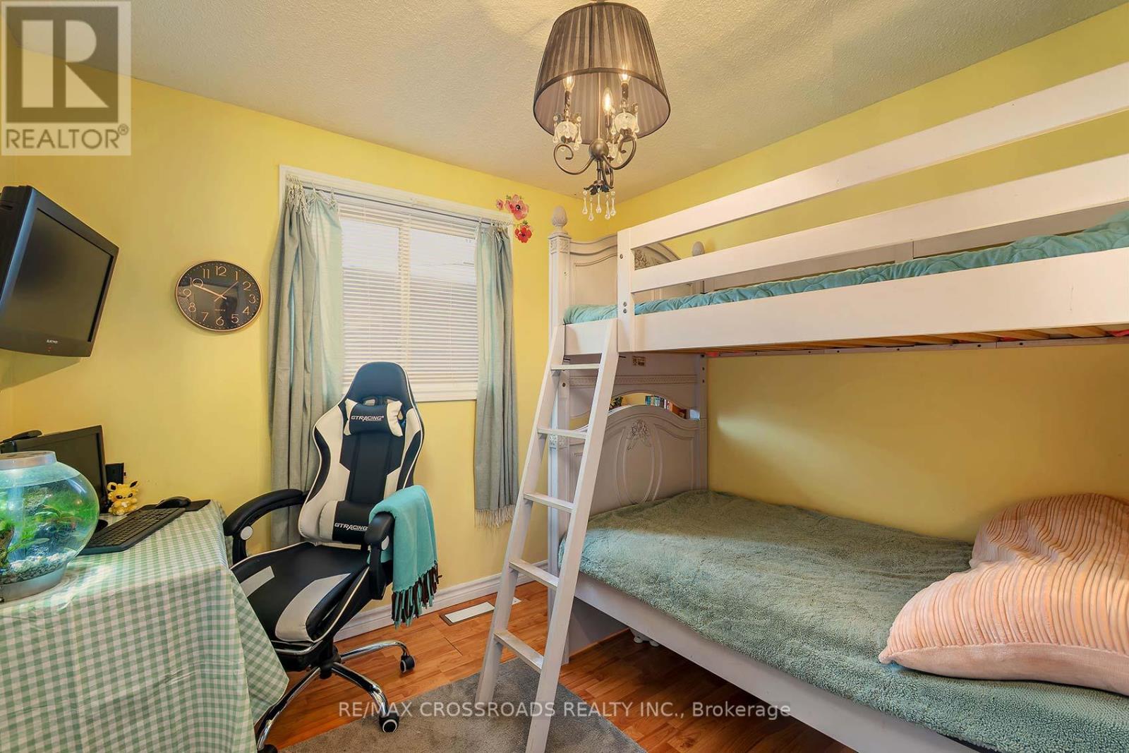 184 Collings Avenue, Bradford West Gwillimbury, Ontario  L3Z 1N1 - Photo 23 - N12812514