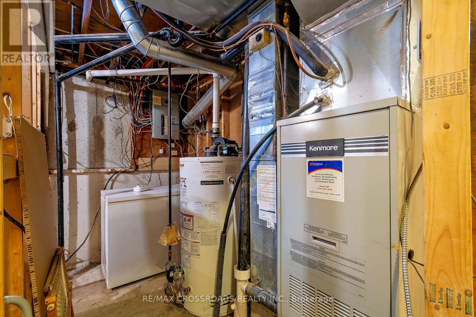 184 Collings Avenue, Bradford West Gwillimbury, Ontario  L3Z 1N1 - Photo 30 - N12812514