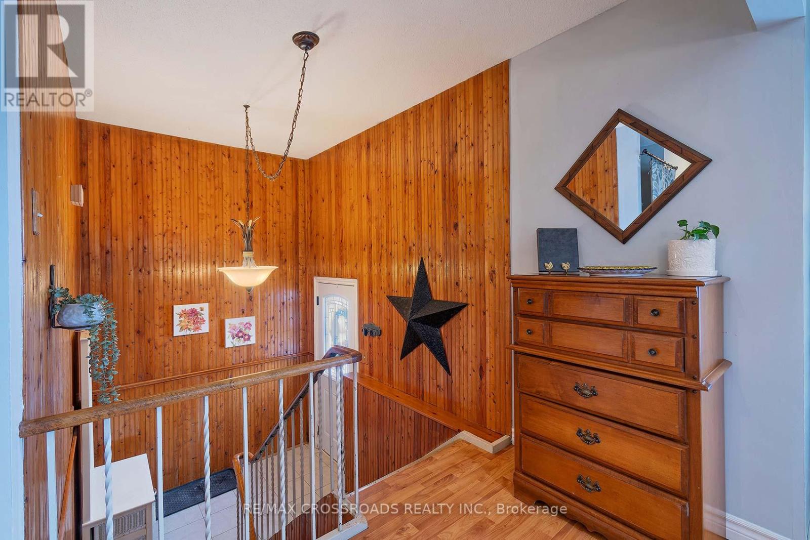 184 Collings Avenue, Bradford West Gwillimbury, Ontario  L3Z 1N1 - Photo 6 - N12812514