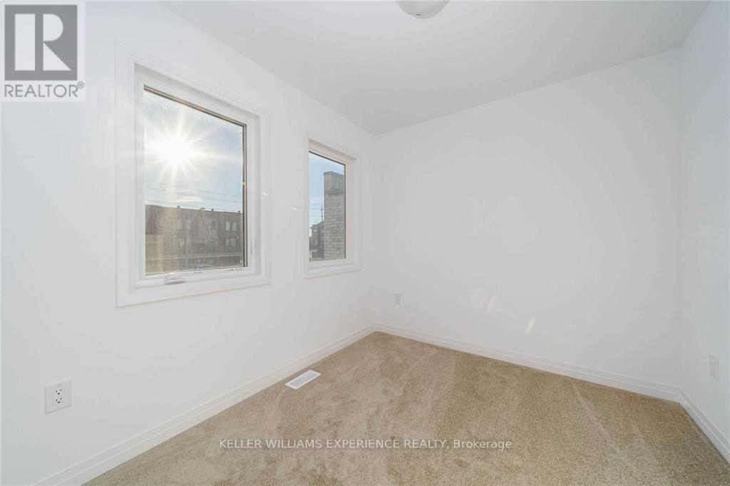 32 Fairlane Avenue, Barrie, Ontario  L9J 0M9 - Photo 20 - S12794980