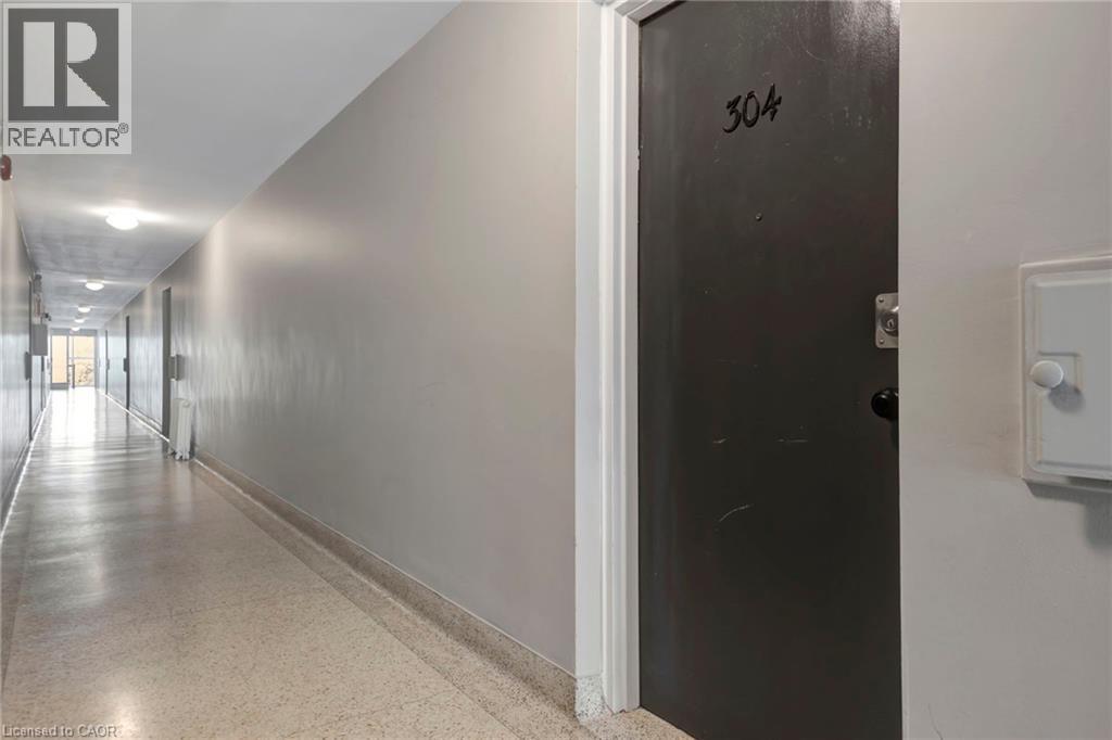 37 Mericourt Road Unit# 304, Hamilton, Ontario  L8S 2N5 - Photo 3 - 40807025