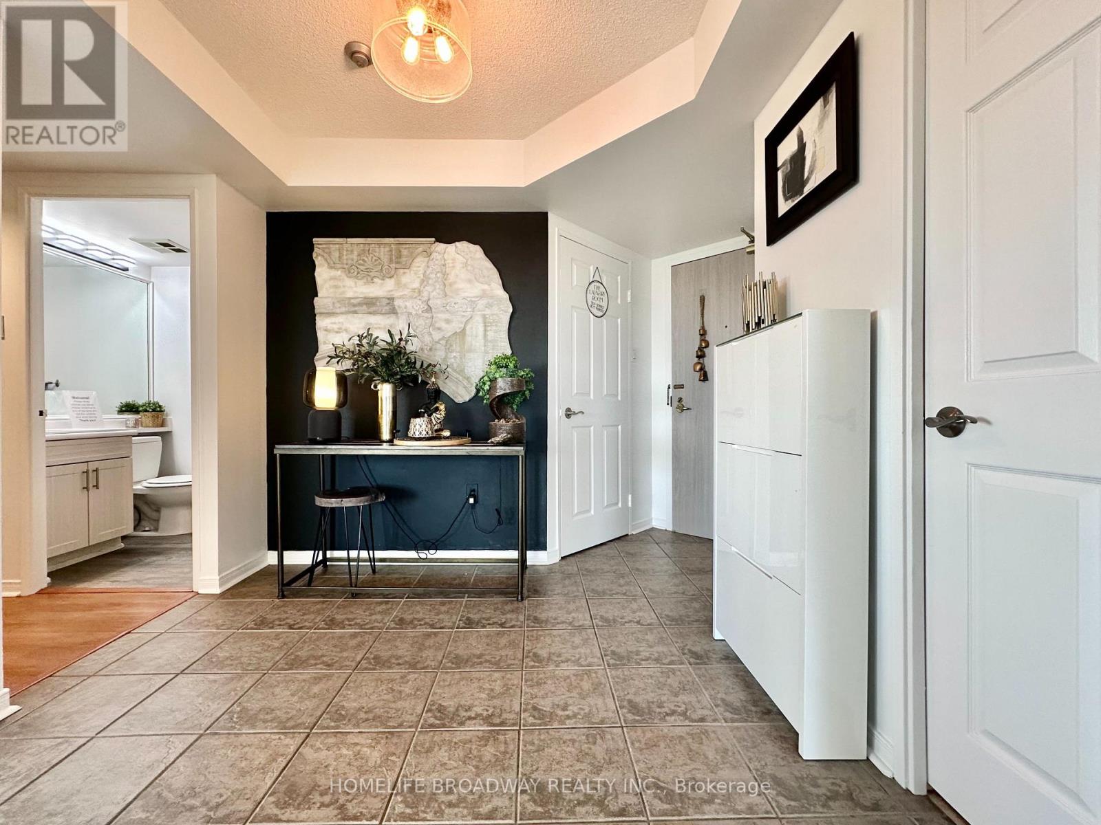 1709 - 2155 Burnhamthorpe Road W, Mississauga, Ontario  L5L 5P4 - Photo 14 - W12812442