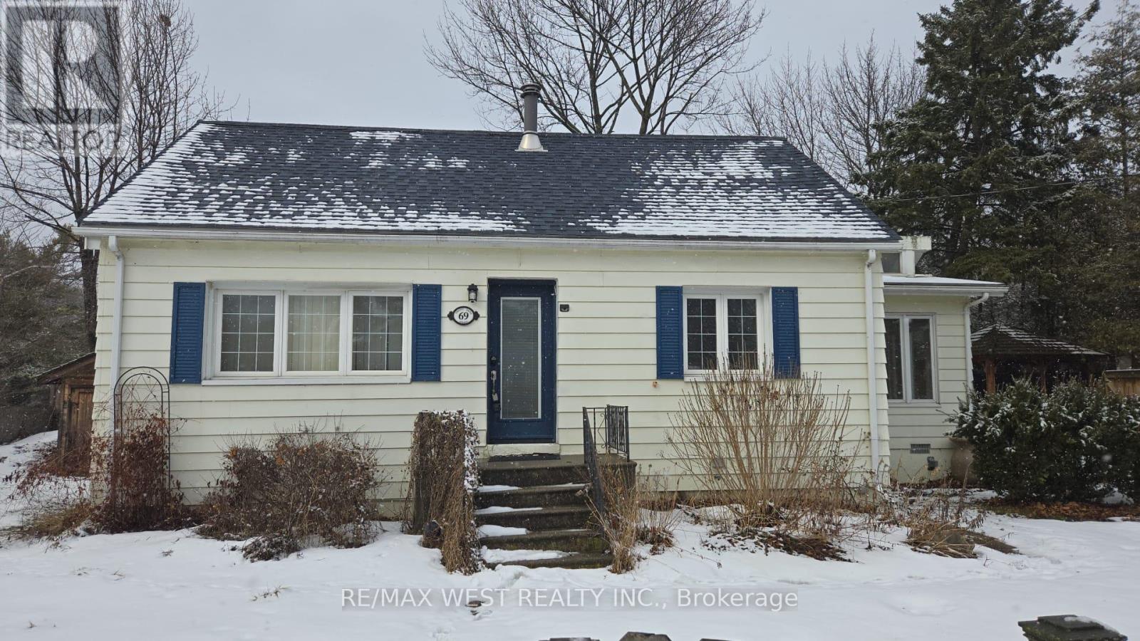 UPPER FLOOR - 69 TWENTY FIFTH STREET, Toronto, Ontario