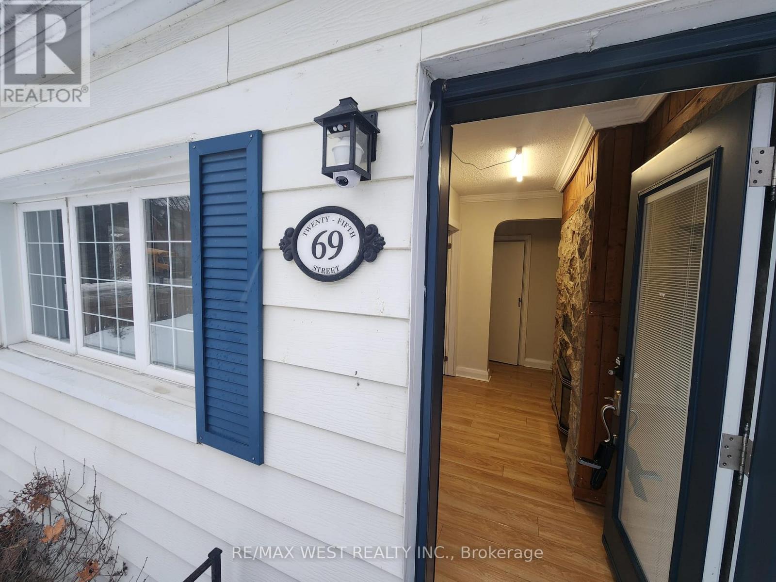 Upper Floor - 69 Twenty Fifth Street, Toronto (Long Branch), Ontario  M8V 3P7 - Photo 17 - W12812444