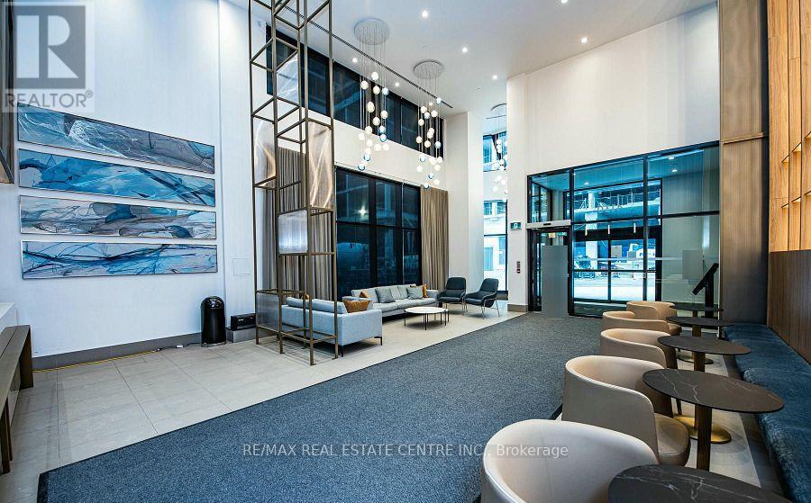 1402 - 4130 Parkside Village Drive, Mississauga, Ontario  L5B 3M8 - Photo 7 - W12812458