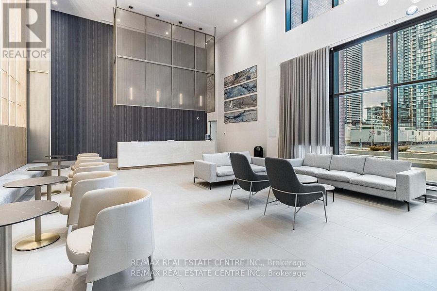 1402 - 4130 Parkside Village Drive, Mississauga, Ontario  L5B 3M8 - Photo 8 - W12812458