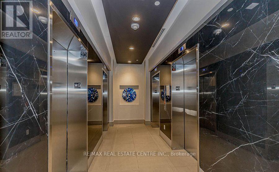 1402 - 4130 Parkside Village Drive, Mississauga, Ontario  L5B 3M8 - Photo 9 - W12812458