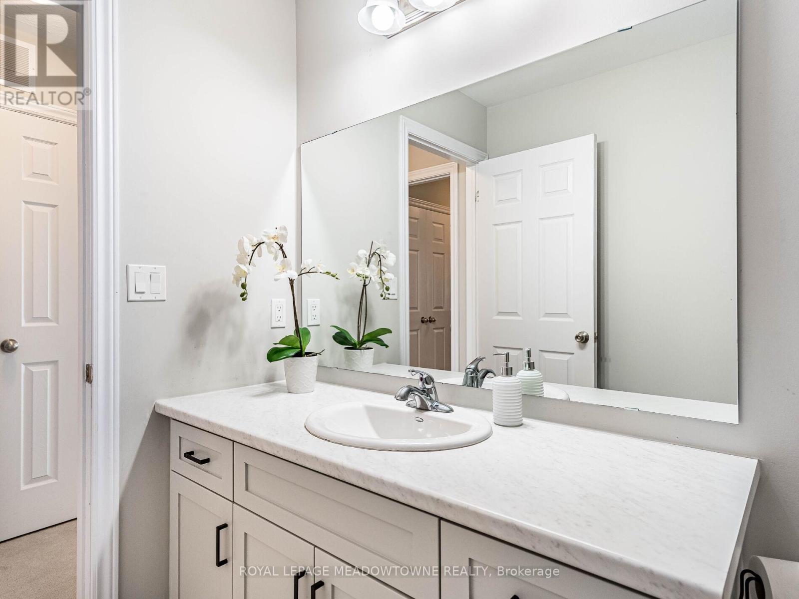 7 - 13 Braida Lane, Halton Hills, Ontario  L7J 1P9 - Photo 39 - W12812490