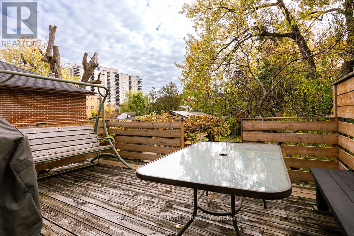 231 Church Street, Toronto, Ontario  M9N 1N9 - Photo 28 - W12812502