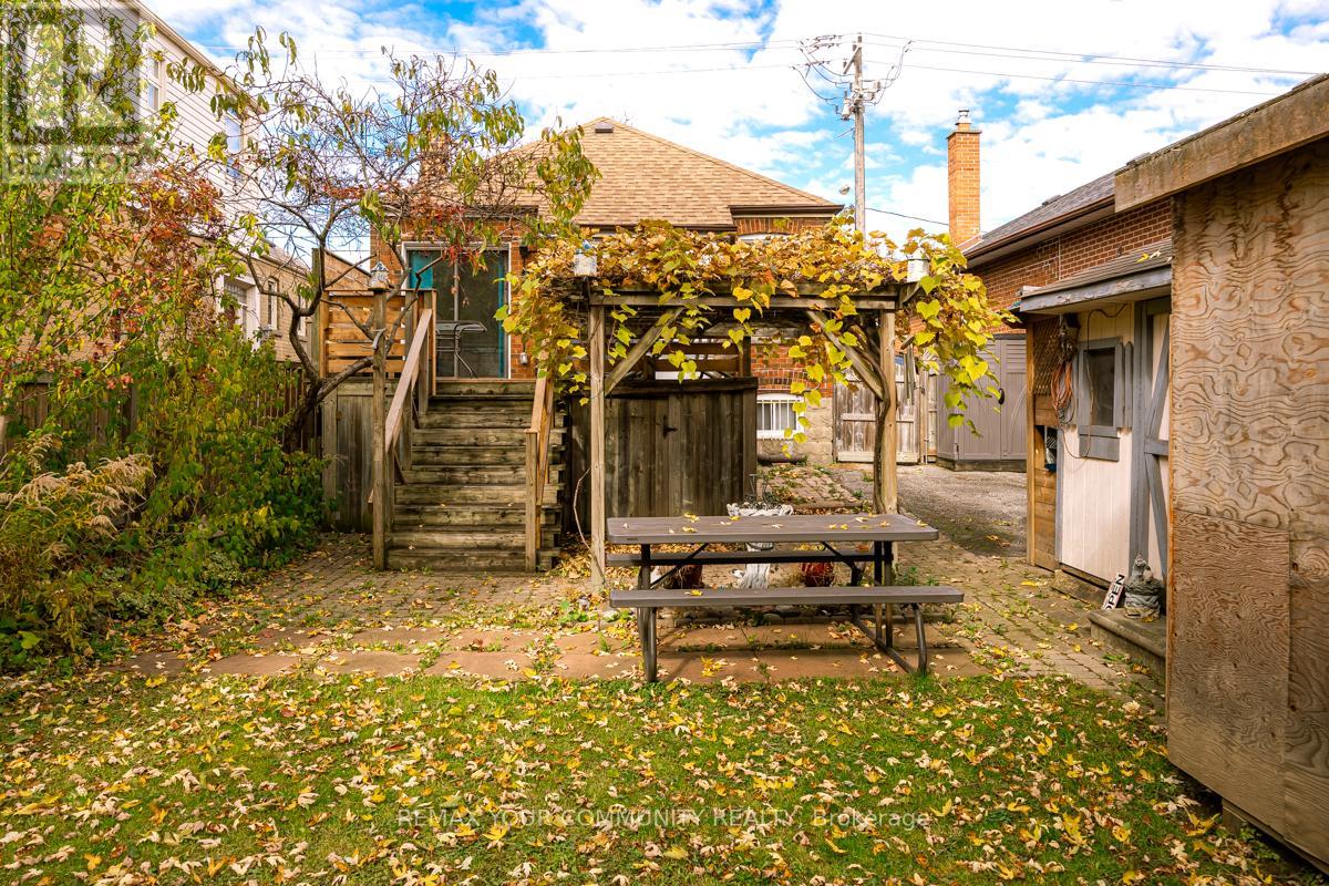 231 Church Street, Toronto, Ontario  M9N 1N9 - Photo 37 - W12812502