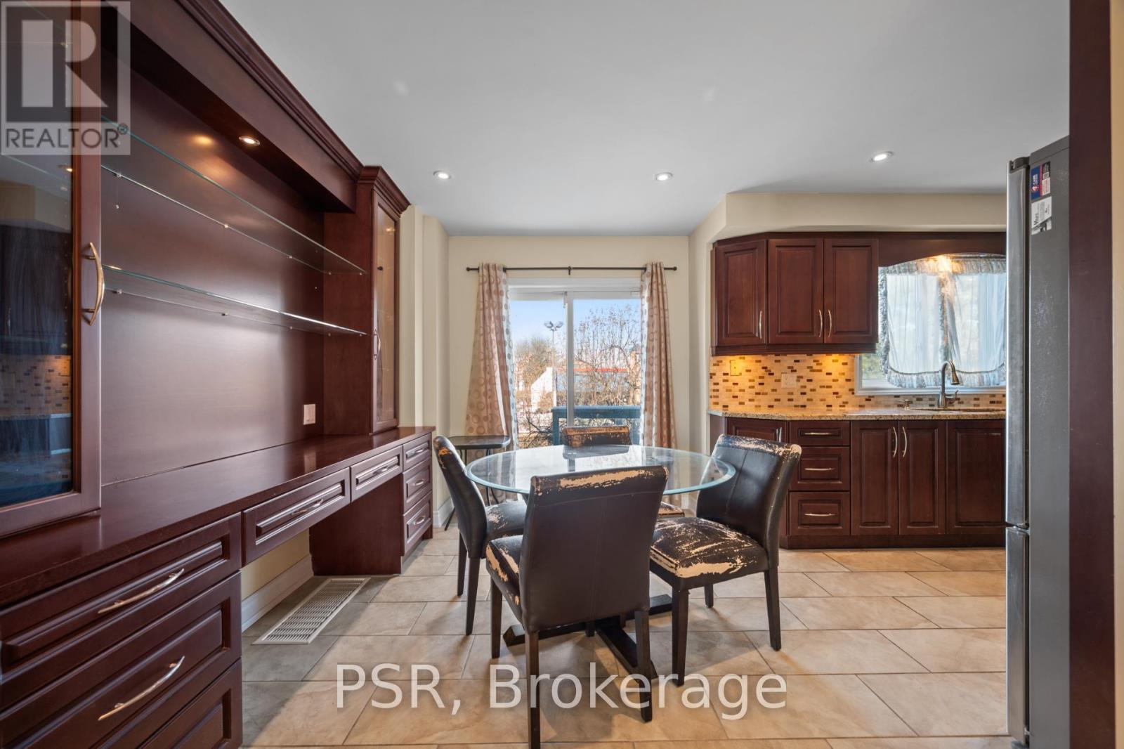 17 Andrika Court, Mississauga, Ontario  L4Z 4E9 - Photo 9 - W12812544