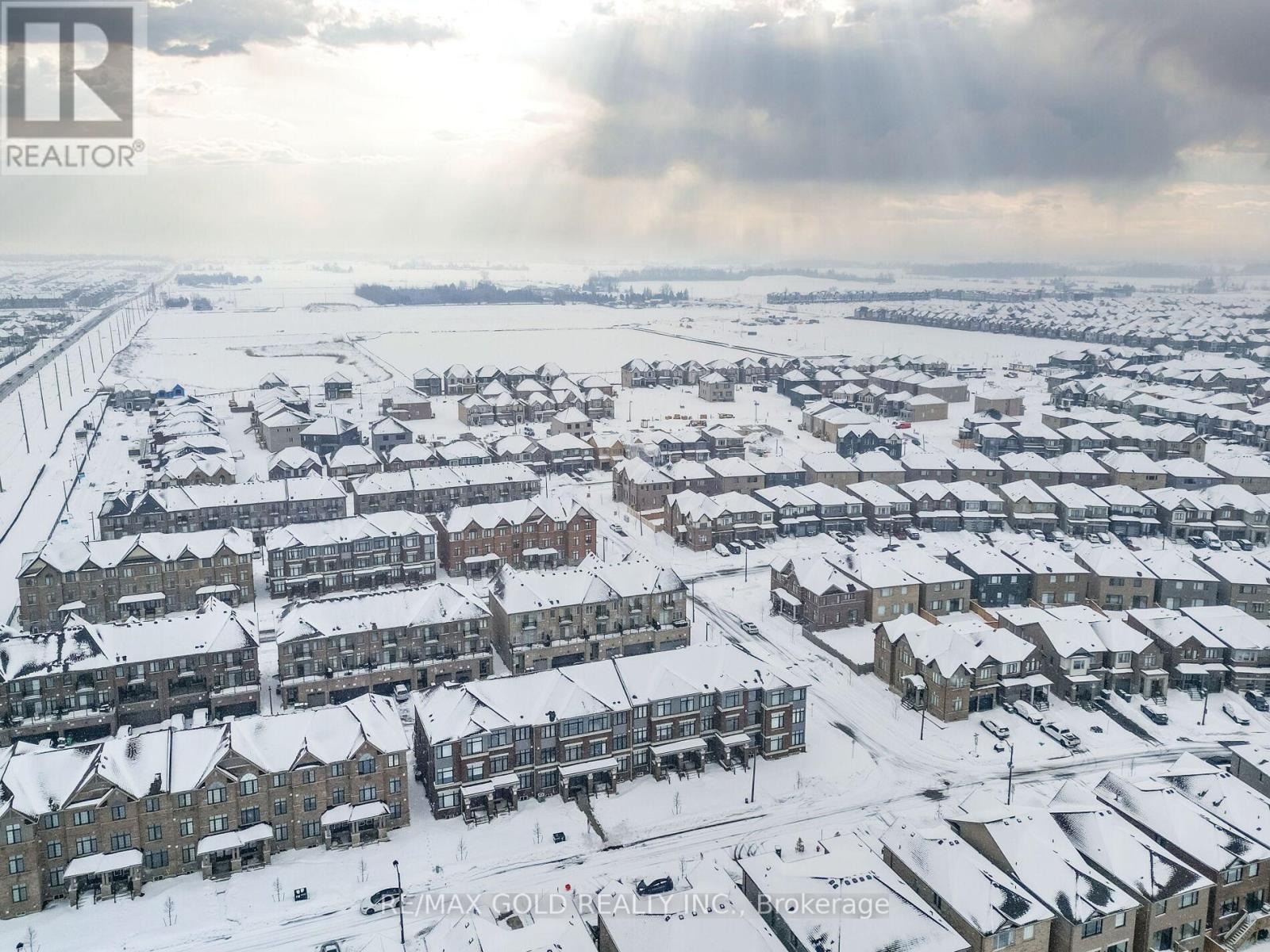 20 Mccormack Road, Caledon, Ontario  L7C 4J6 - Photo 4 - W12812570